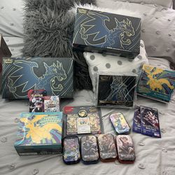 Pokemon Acended Heroes ETB Charizard UPC