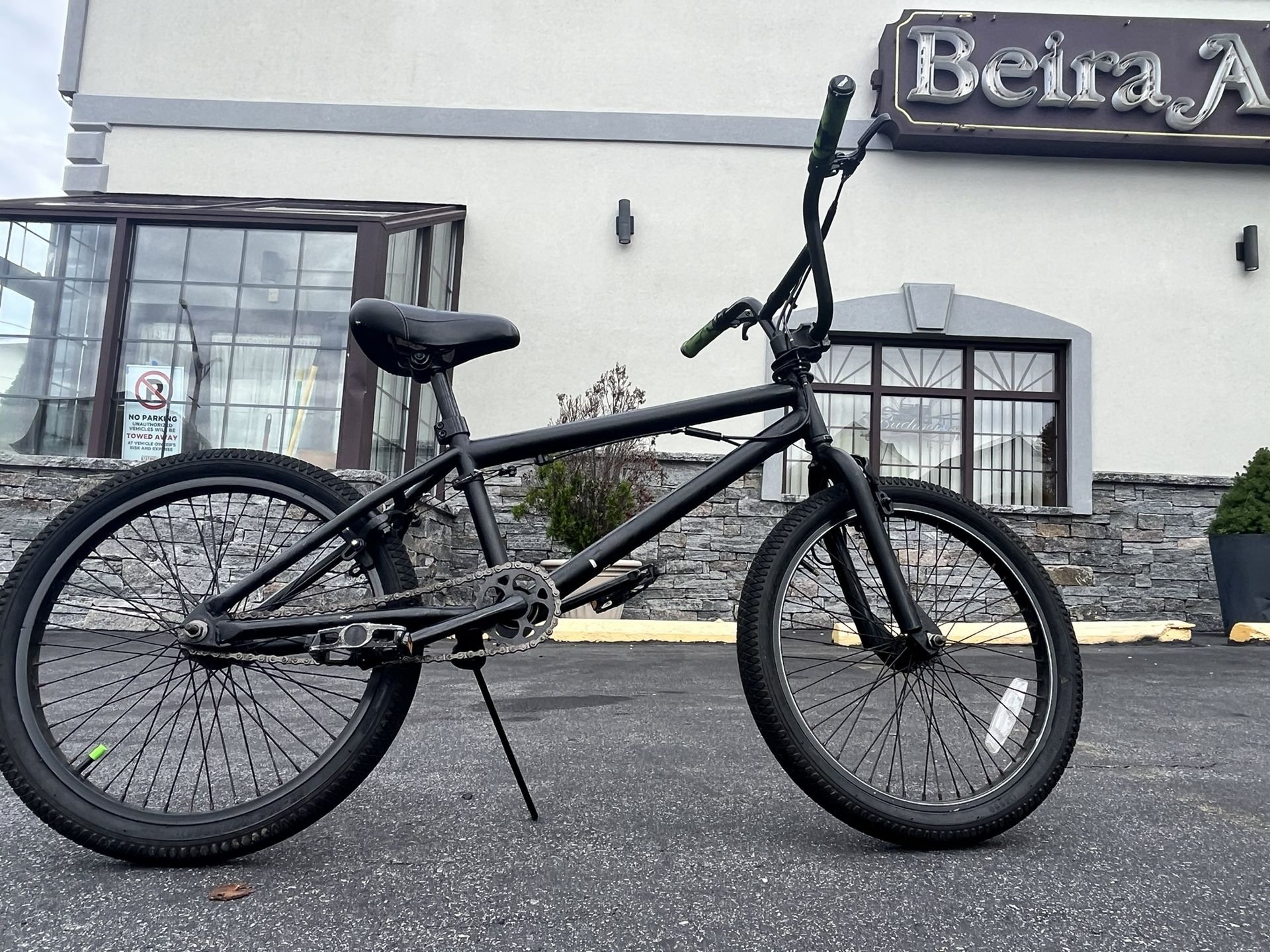 bmx bike, 20 inch tires,black