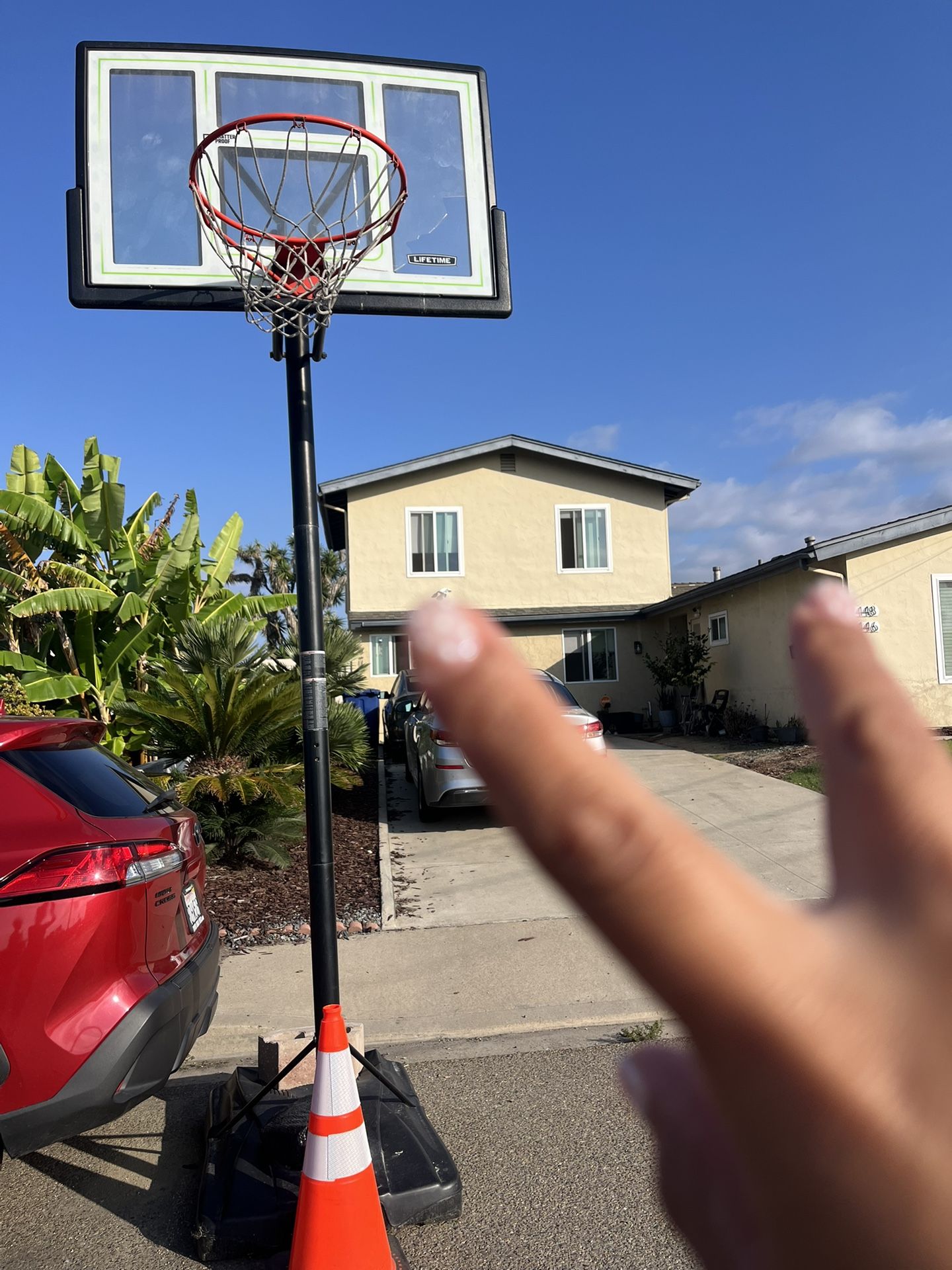 Basketball Hoop/outdoor