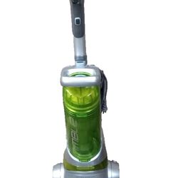 Eureka Nimble Vacuum EL8605 Type A. NEW