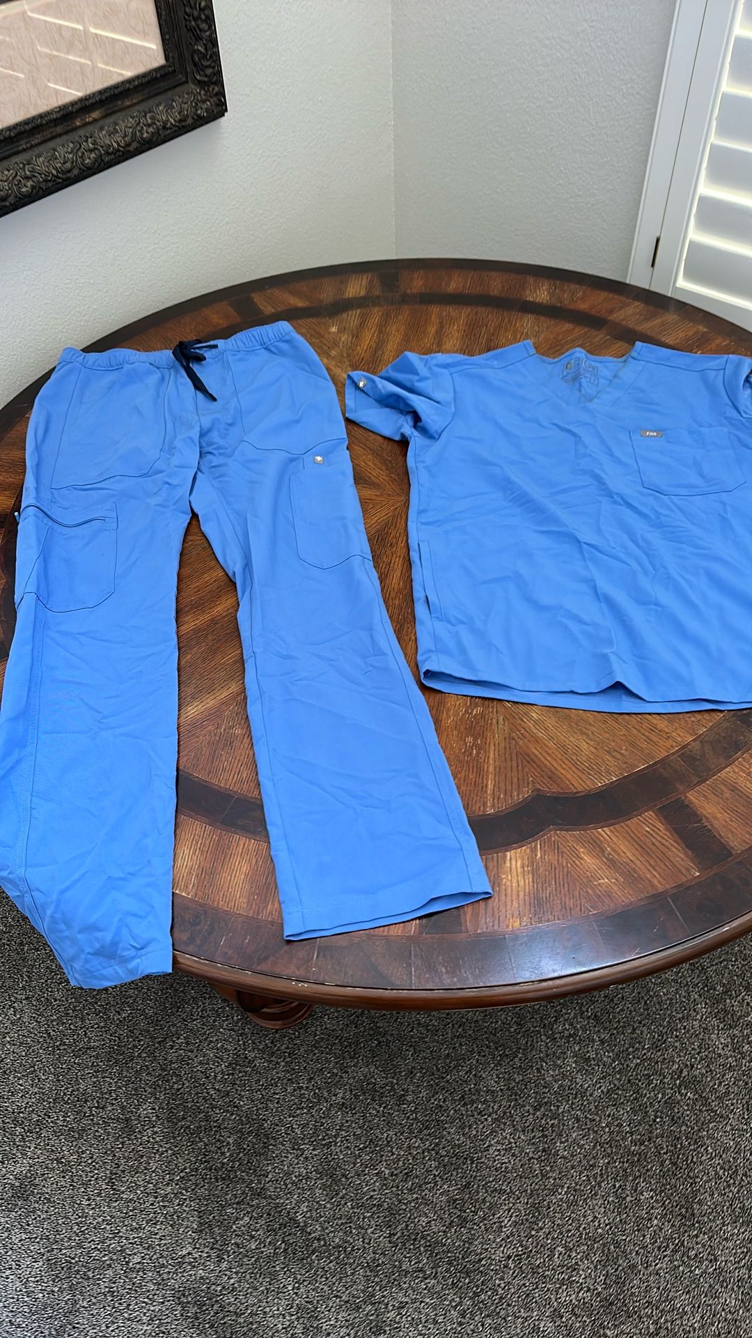 Men’s Scrub Top + Pants