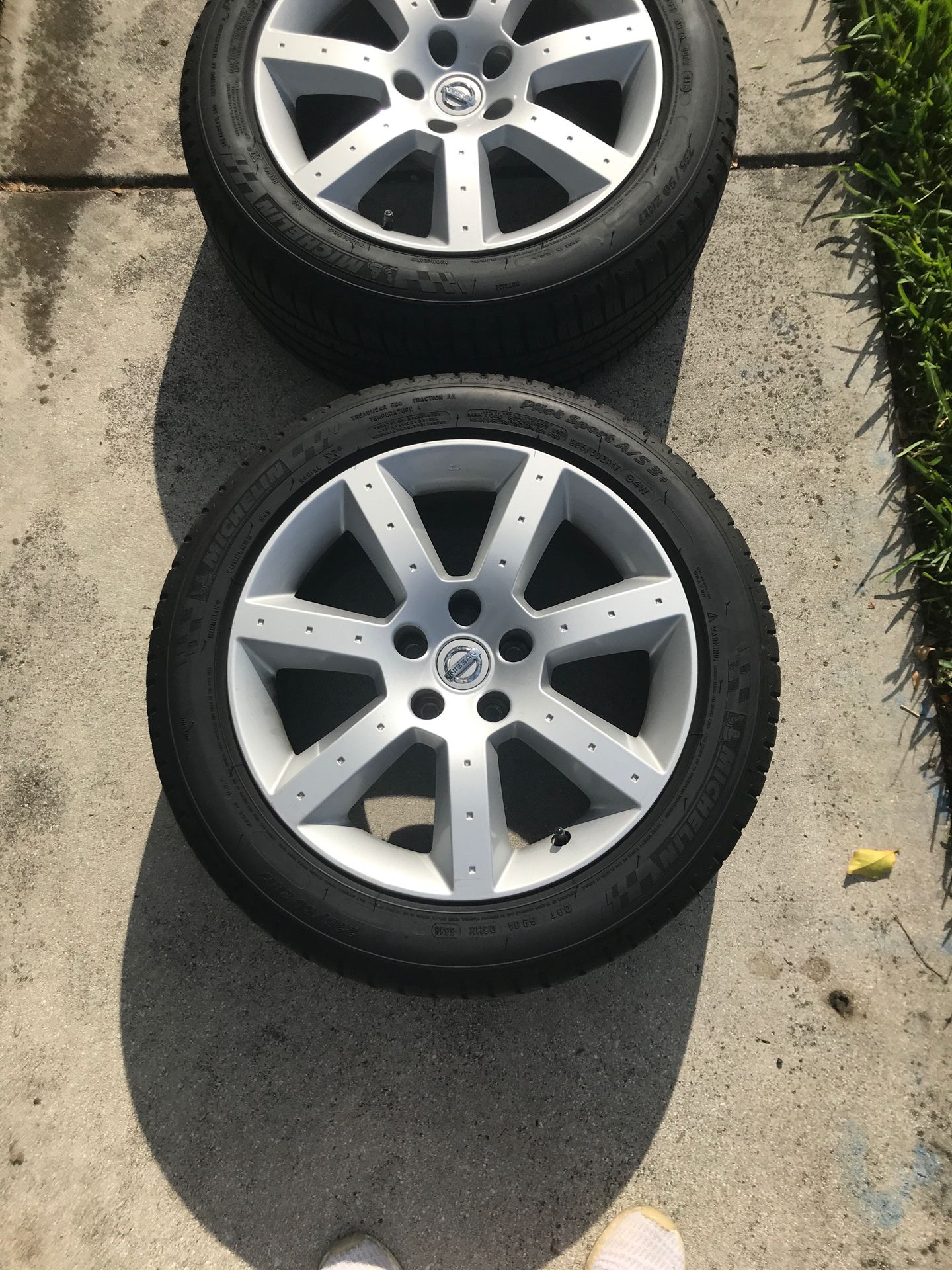 350z rims and tires