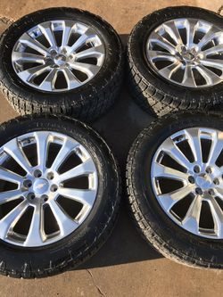 2019 silverado high country 22s on Nitto tires