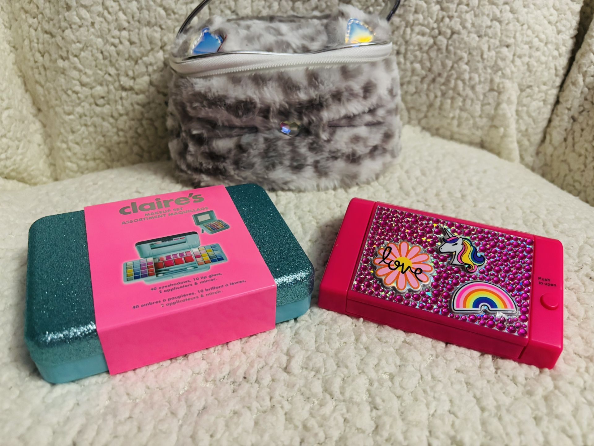 SOLD OUT $50 VALUE plus Claire’s Leopard Plus Bag with Makeup Set!!