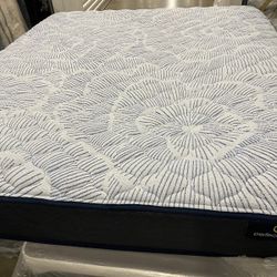 Serta California King Size Mattress And Box