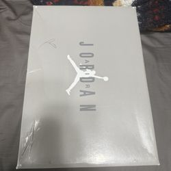 Air Jordan 11 Retro  Size 7 