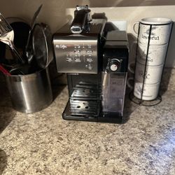 Espresso and Cappuccino Maker