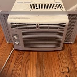 Frigidaire a/c Unit 5000 BtU