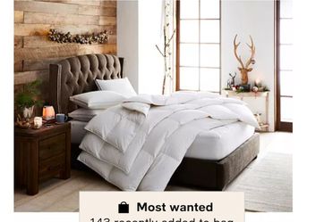 brand new 🔥 🔥 hotel collection goose down comforters
