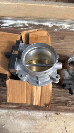 Throttle Body 5.3 L83 GM engine