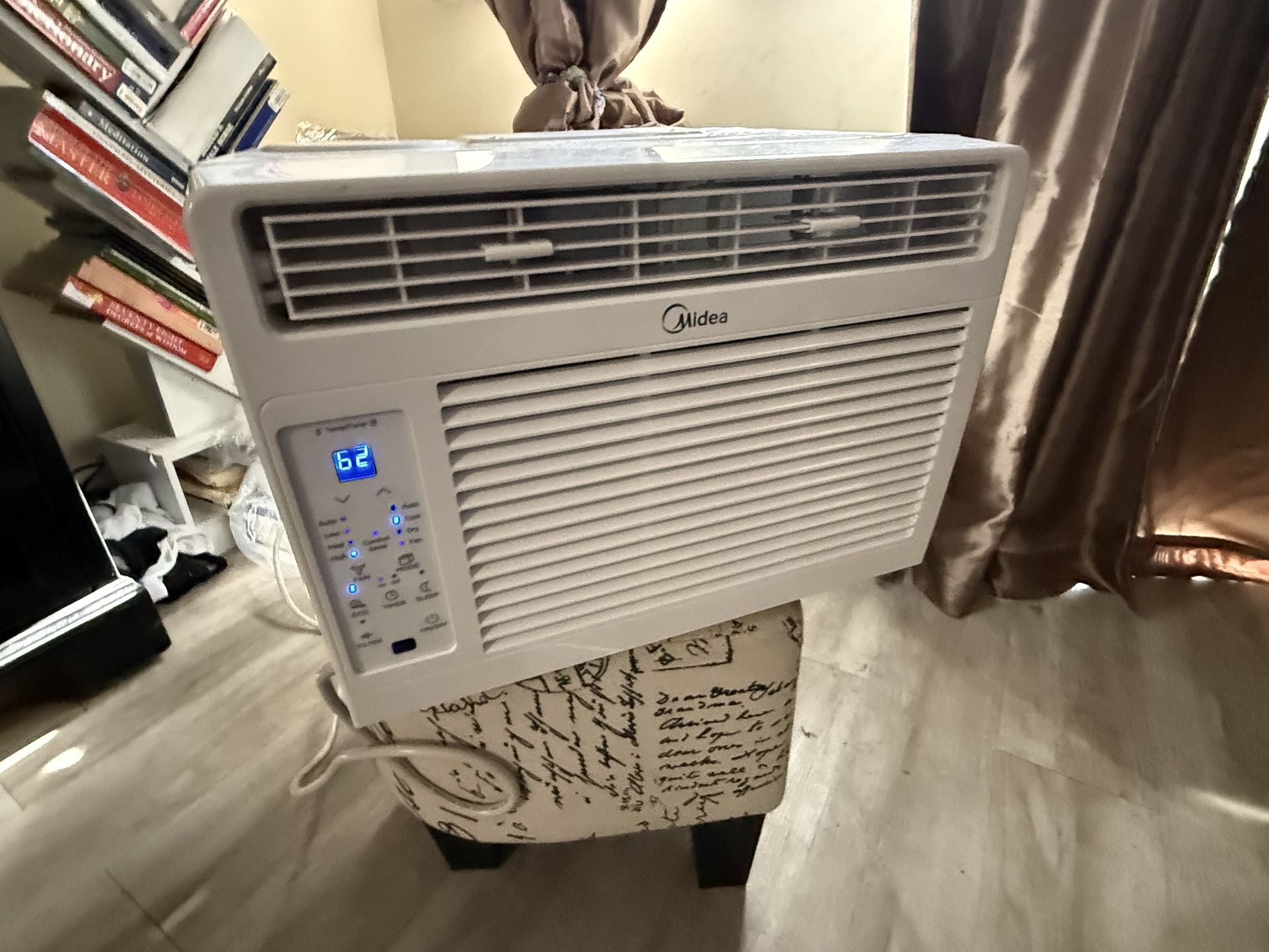 Window Ac Freezing Like New