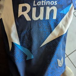 Latinos run - Youth Shirt YXS 
