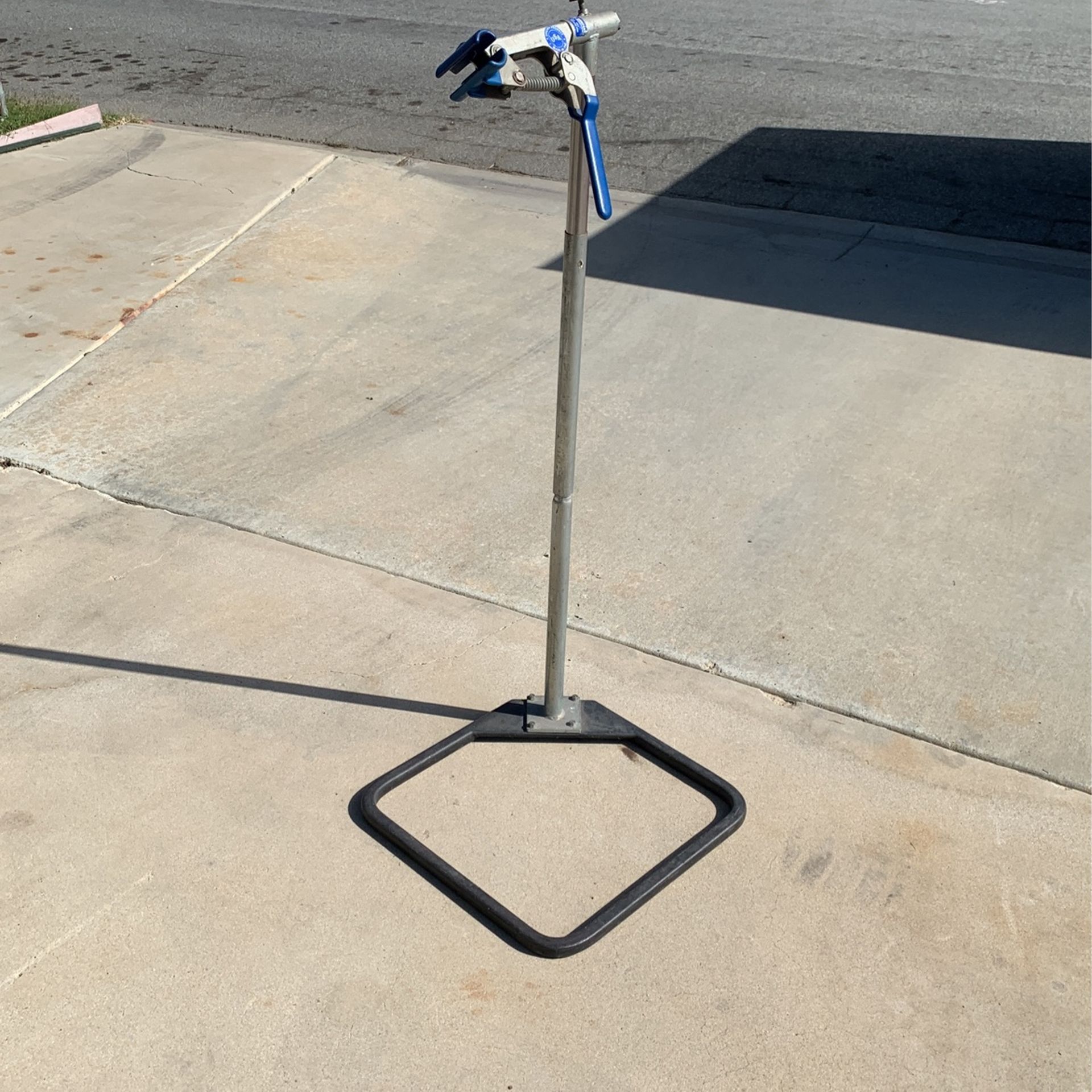 Mountain Bike Stand Park Tool