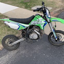 Apollo 125 cc Gas Dirt bike