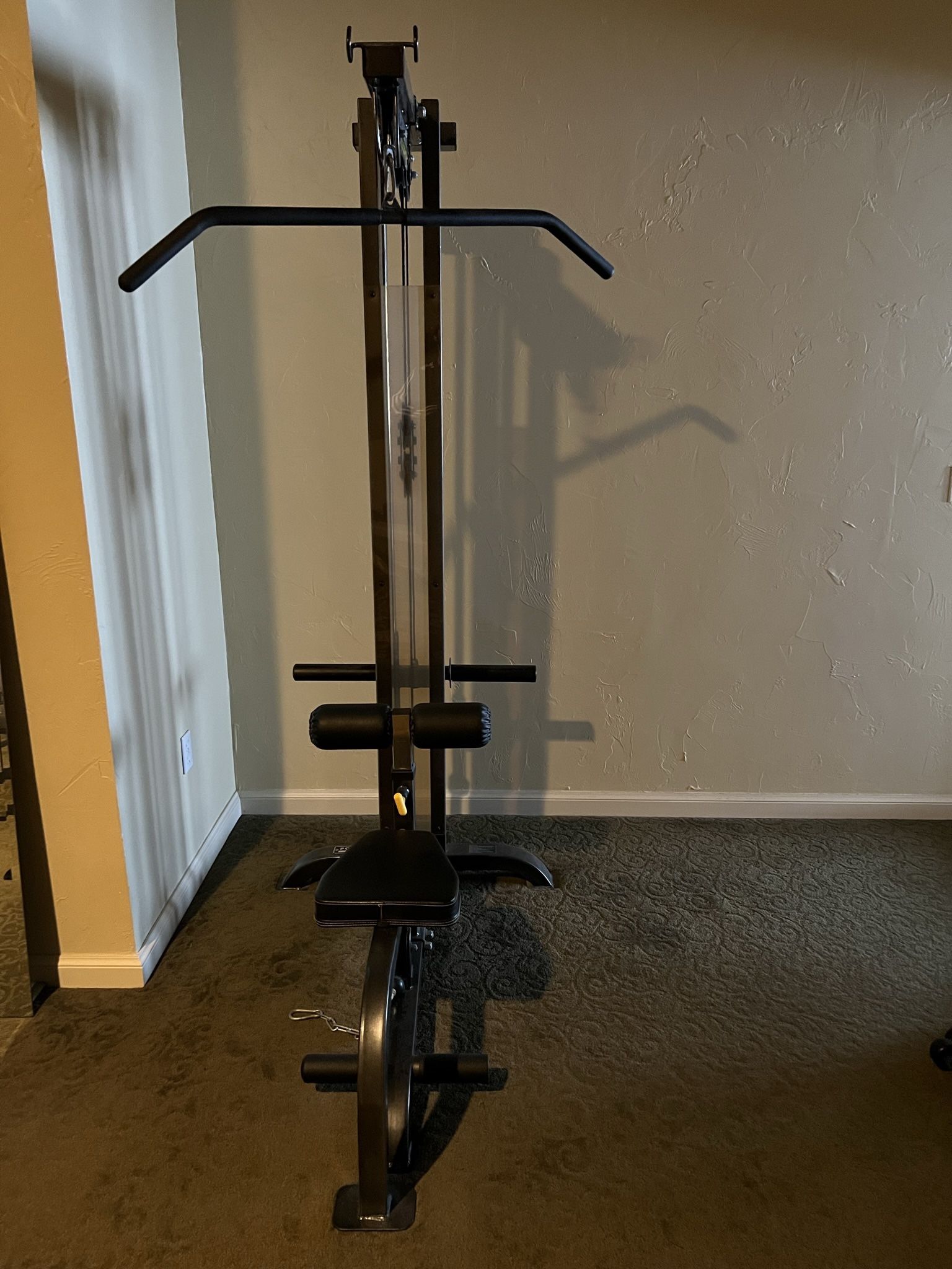 Powertec Lat Pulldown Machine