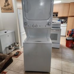 GE 27 Stackable Washer Dryer