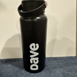 Black   Vacuum  insulated  stain less  steel   Water  bottle   32.0Z