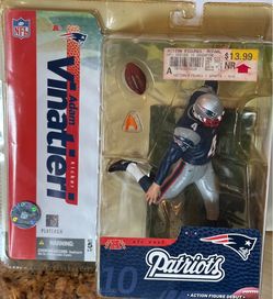 Adam Vinatieri Figure