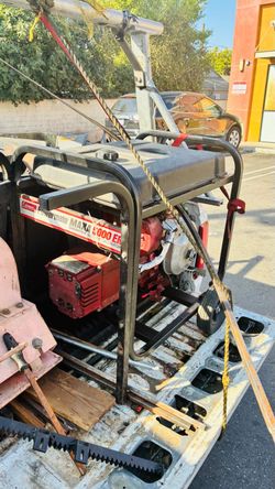 Coleman Powermate Maxa 5000 ER Generator