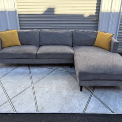 🚚FREE DELIVERY🚚  Sectional Couch