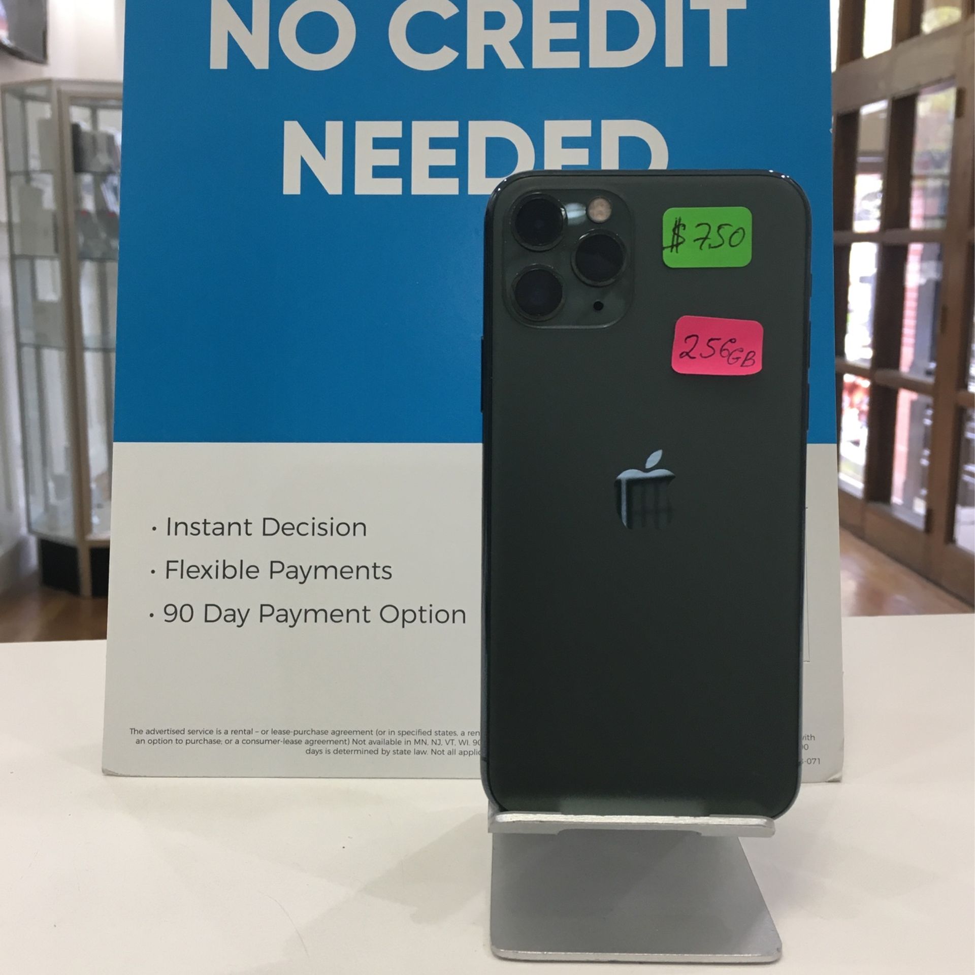 IPHONE 11 PRO 256GB FACTORY UNLOCKED GREAT CONDITION FINANCING AVAILABLE