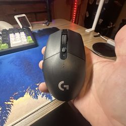 Logitech G305 Wireless Mouse