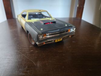 1/18 Diecast Car