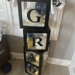 Used graduation Party Supplies