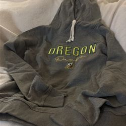 Woman’s Oregon Ducks Hoddie large