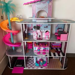 LOL! Doll house 