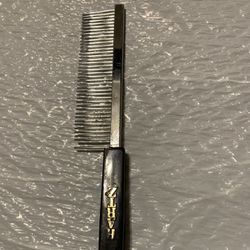 D-19   Hartz Comb For Cats Or Dogs.  $5