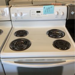 Frigidaire Coil Top Stove Range Oven White Excellent  .    Warehouse pricing.   Warranty  . Delivery Available . 2522 Market st. 33901