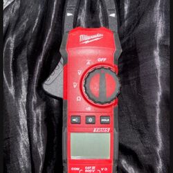 Milwaukee 400 A Clamp Meter