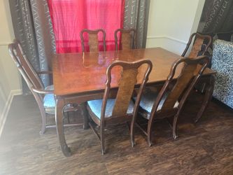6 chair table