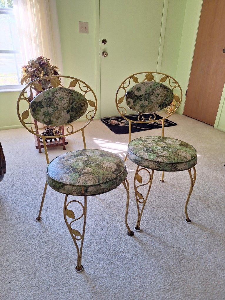4 (2 shown) Retro 1950s Kitchen Chairs