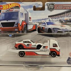 Hot Wheels Team transport 21 Toyota Supra And AEROLIFT