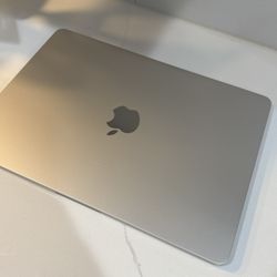 MacBook Air Starlight 
