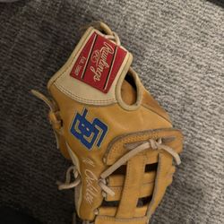Rawlings Baseball Gloves 