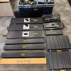 Kino Flo Lighting Kit – 5 Lights + Cases