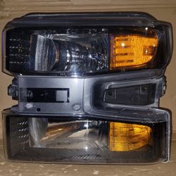 2019 2020 2021 2022 Chevy Silverado Left Headlight Halogen