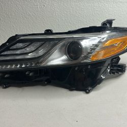 2018 -2019 -2020 -2021 -2022 TOYOTA CAMRY LEFT DRIVE  FULL LED HEADLIGHT OEM
