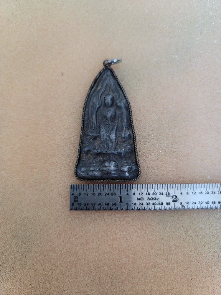 Thai Lao Amulet