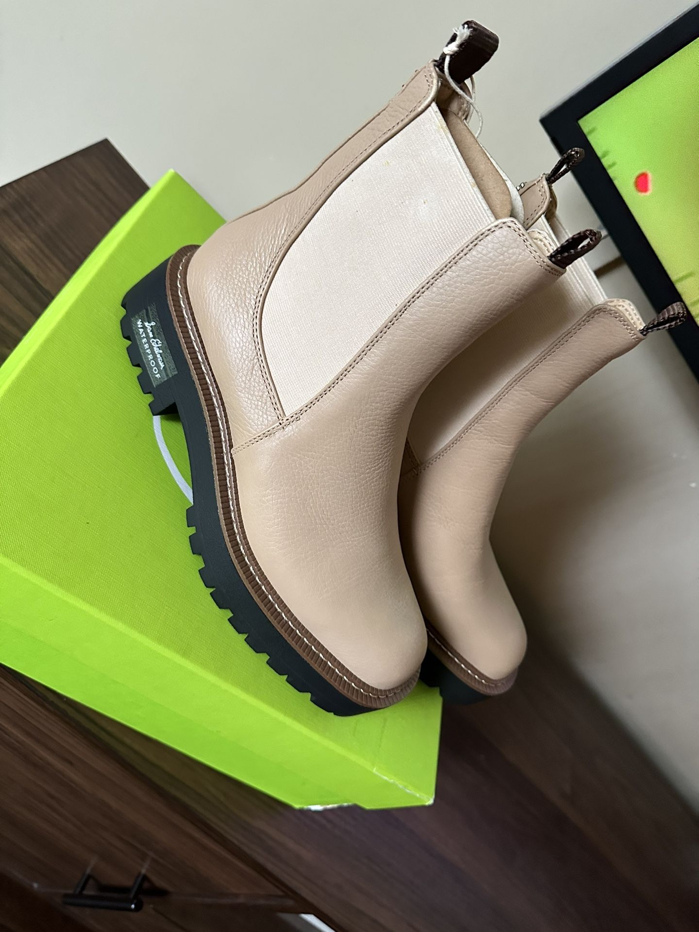 Sam Edelman Waterproof Chelsea Boots 7.5