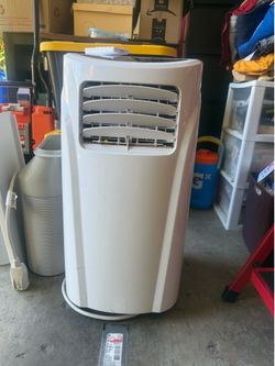 Less than a year old- 8000 BTU Air Conditioning Unit