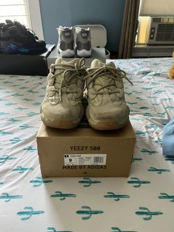 Yeezy 500 (stone)