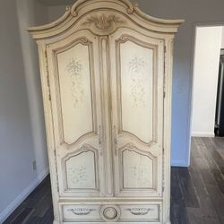 Thomasville Armoire 
