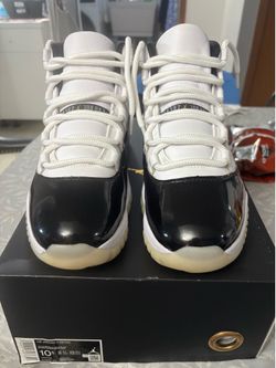 Jordan retro 11 DMP SIZE 10.5