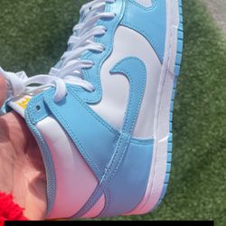 Brand New Unc  Nike Dunk Size 9.5
