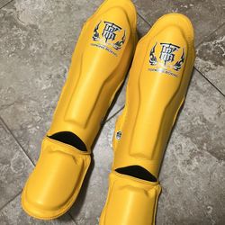 TOP KING BOXING SHIN GUARDS