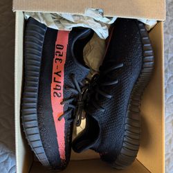 Yeezy Boost 350 V2